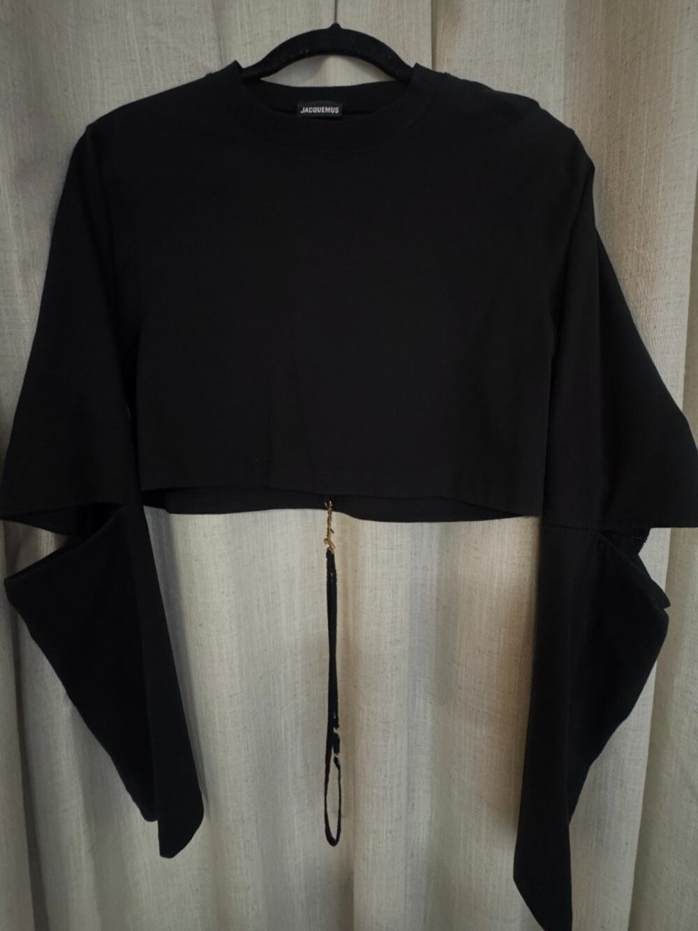 Jacquemus Le T-Shirt Pino Black Cropped Top